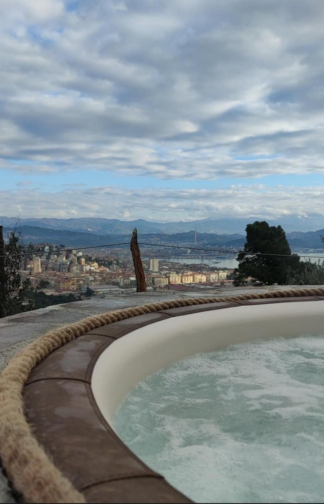 Agriturismo Belvedere 9 La Spezia Eksteriør bilde